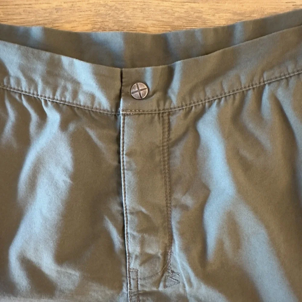 Ksubi Cotton Twill Flat Front Active Shorts-Men's Sz 34-Army Khaki Green-Hiking‎